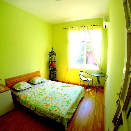 Hostel Funky Monkey *